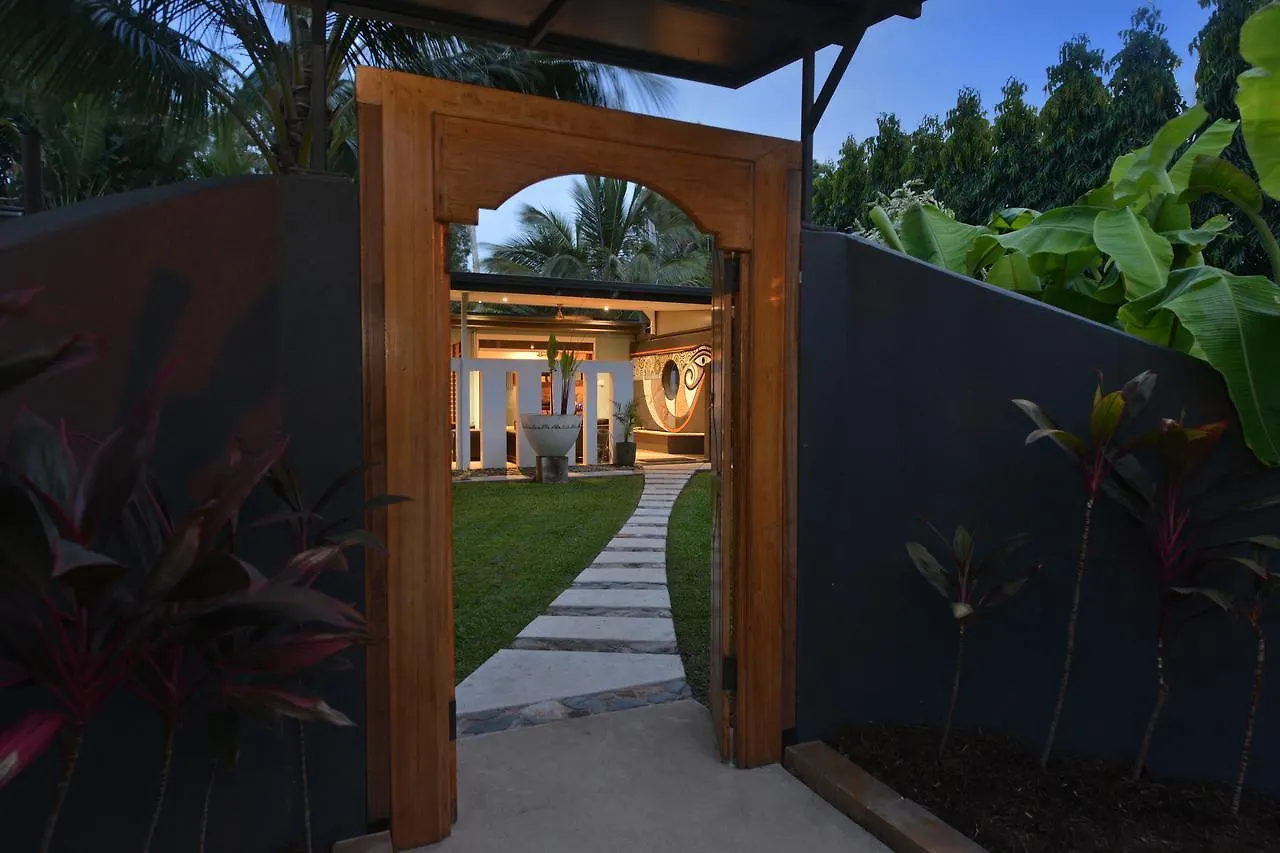 The Coconut Hut Villa Port Douglas 0*,  Australia