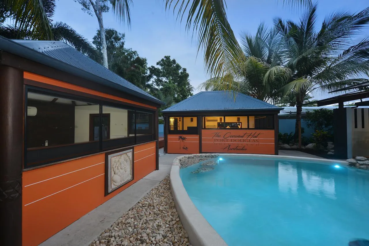 The Coconut Hut Villa Port Douglas Holiday home