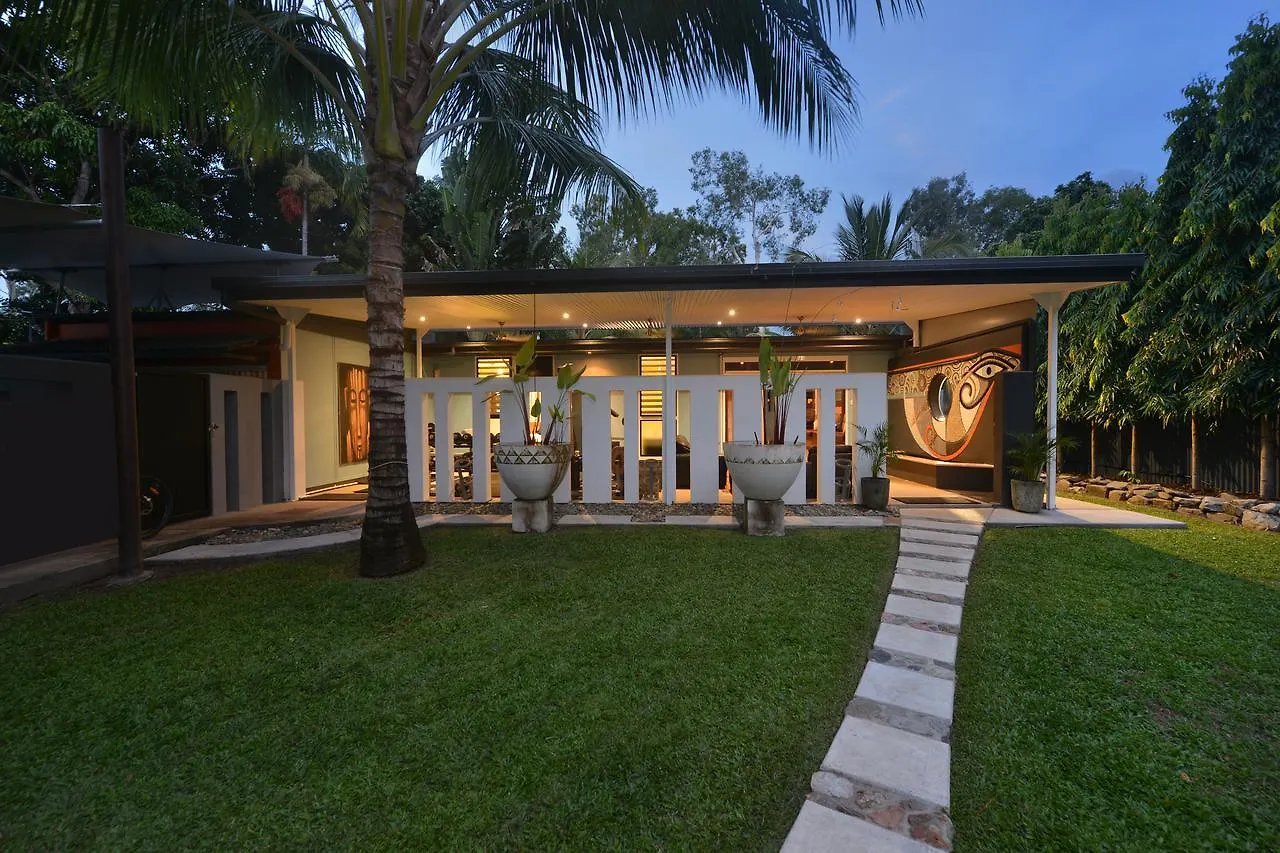 The Coconut Hut Villa Port Douglas