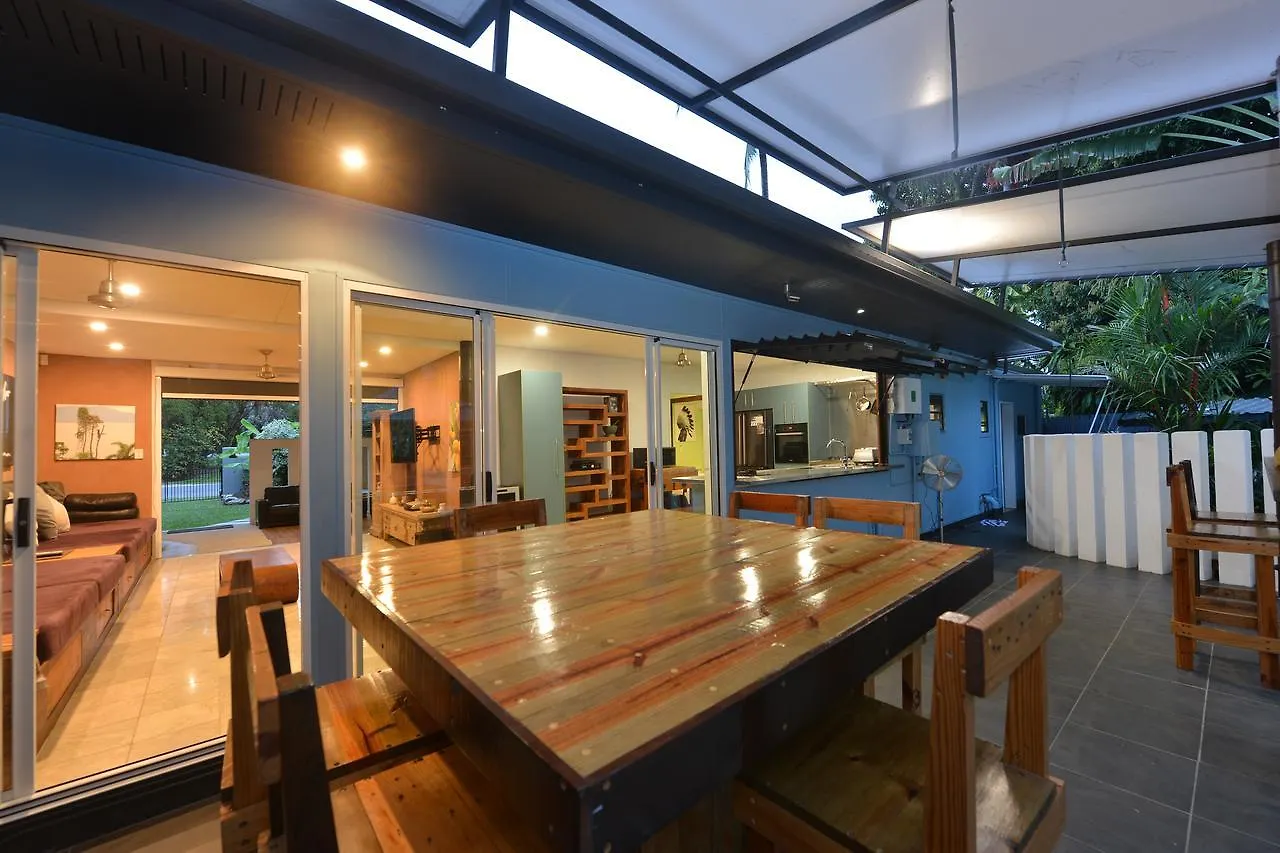 Holiday home The Coconut Hut Villa Port Douglas