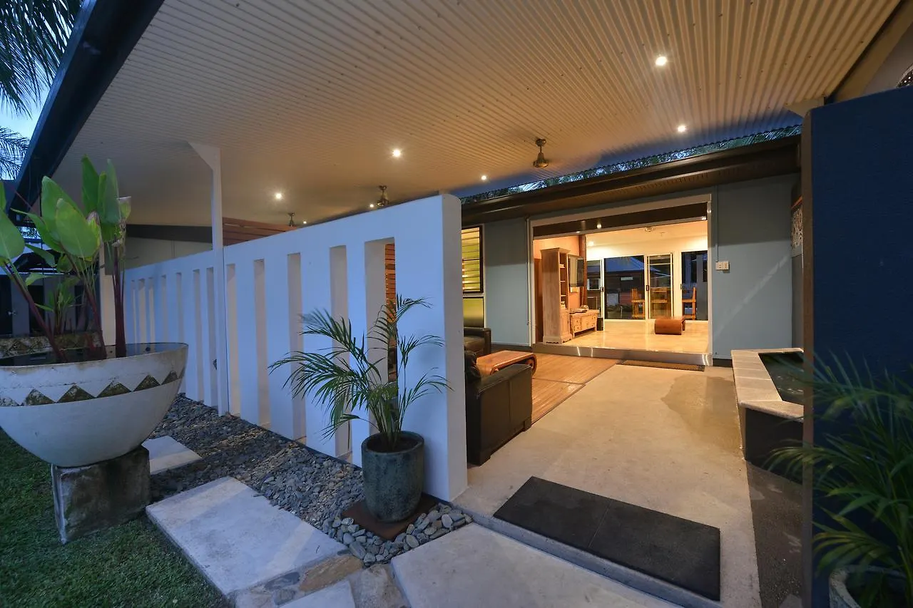 Holiday home The Coconut Hut Villa Port Douglas