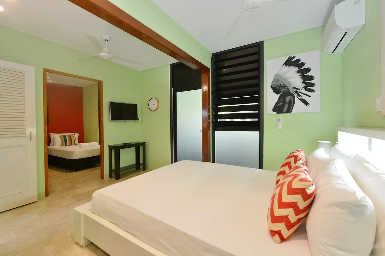 The Coconut Hut Villa Port Douglas