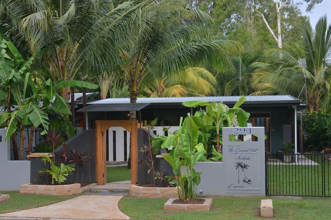 The Coconut Hut Villa Port Douglas 0*,