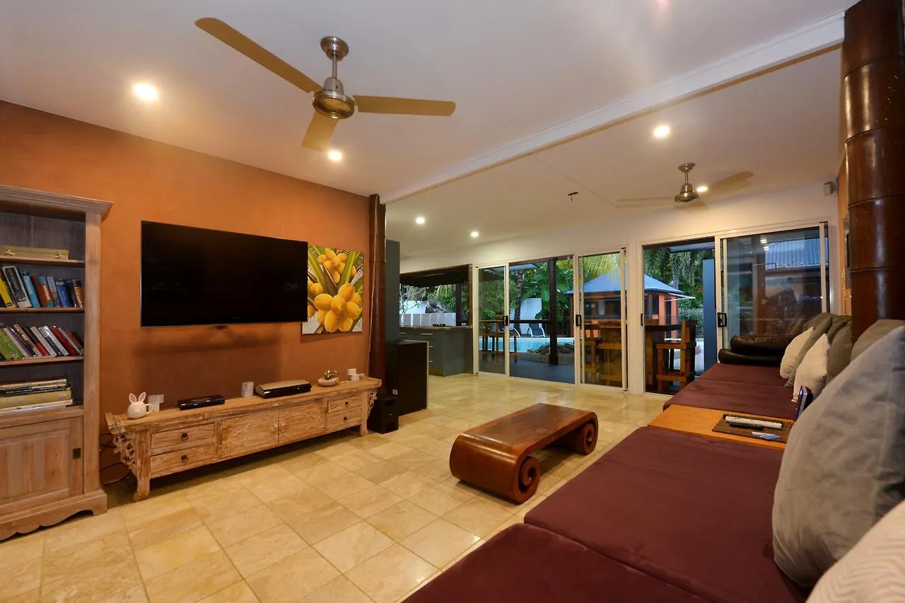 The Coconut Hut Villa Port Douglas Australia